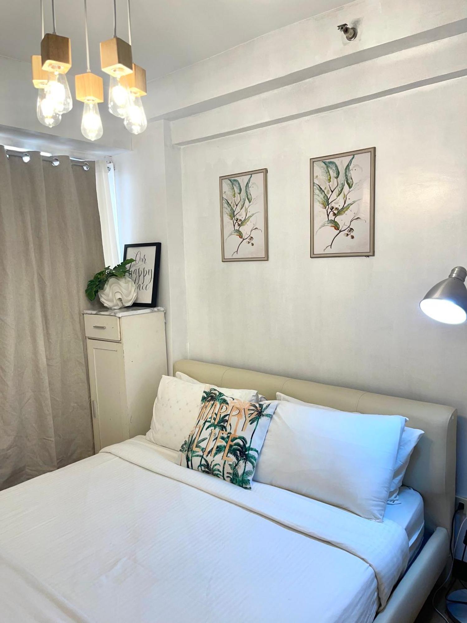 Lancris Residences 2 Bedroom Entire Apartment Near Airport With Pool Paranaque City Exterior foto